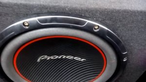 PIONEER TS-W304R + BLAUPUNKT GTA-270