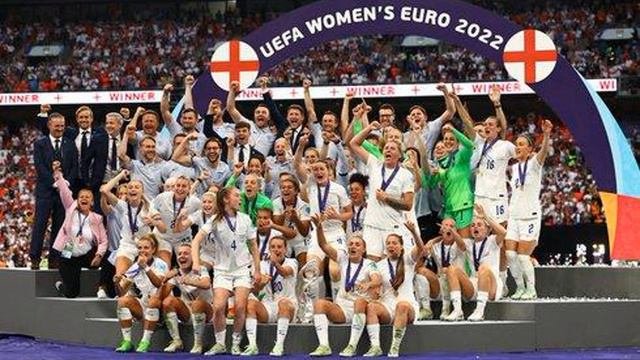 Женская сборная Англии впервые выиграла чемпионат Европы по футболу