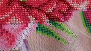 Вышиваю бисером. Магия Канвы "Пионы с ягодами"