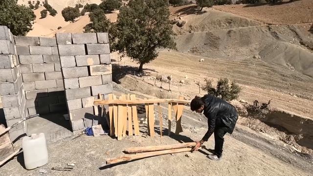 ?️?️ "Life in the mountains: building a toilet and delicious lunch" ?? смотреть онлайн