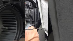 Замена мотора заднего отопителя W447