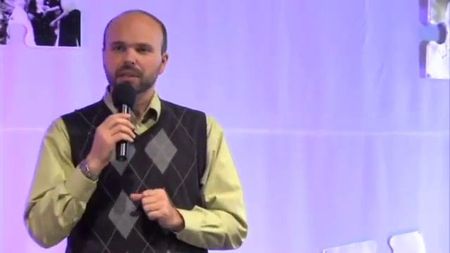 Роли в семье: жена в брюках муж в юбке?