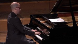 J.S. Bach: Prelude in B flat minor, BWV 867 / Alfonso Gómez, piano