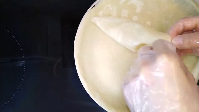 Самый быстрый рецепт для приготовления тонкого лаваша. С добавлением начинки: творога и курицы. смотреть онлайн