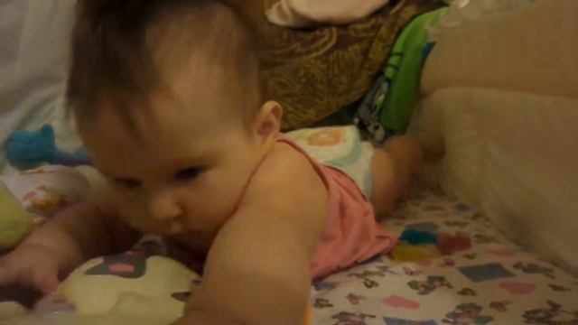 Первая музыкальная игрушка. Марине 6 месяцев смотреть онлайн