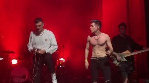 ТАйМСКВЕР - Самоконтроль (feat. Тони Раут) (СПб, "А2 Спутник", 18.11.2022)