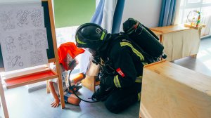 Помощь воспитанникам детского сада при пожаре отработали севастопольские огнеборцы МЧС России