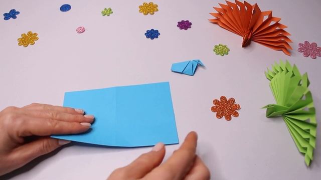 DIY Оригами Павлин из бумаги. Как сделать птицу из бумаги/ Простые поделки из бумаги своими руками смотреть онлайн
