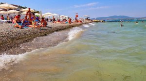 ГЕЛЕНДЖИК. МОРЕ НАЧИНАЕТ ШТОРМИТЬ. НЕБО ЗАТЯГИВАЕТ. И ОДИНОКИЕ ГОРЫ