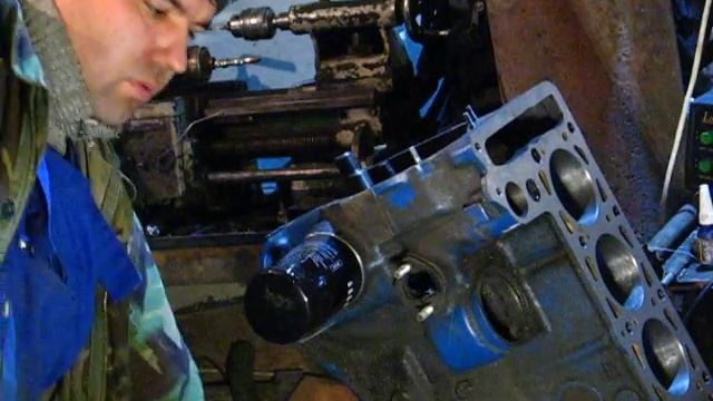 Краш-тест самодельного съёмника масляного фильтра №1 (продолжение) смотреть онлайн