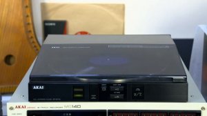 AKAI AP-M712 стерео проигрыватель пластинок с тангенциальным тонармом. Япония.