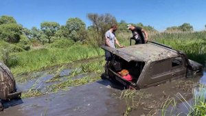 Купил МОНСТРА БЕЗДОРОЖЬЯ вслепую! Сравниваем с нивой в боевых условиях