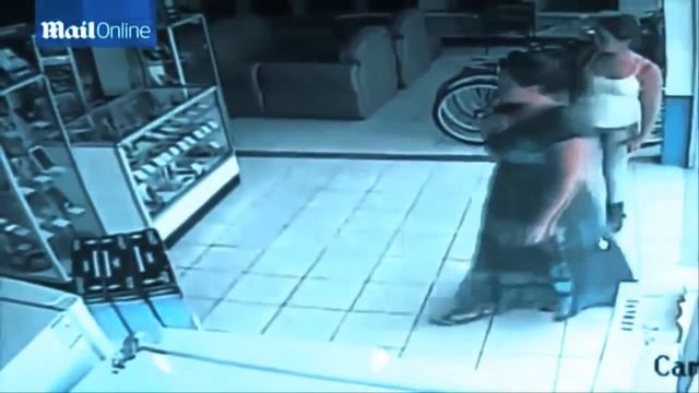 Утащила телвизор между ног смотреть онлайн