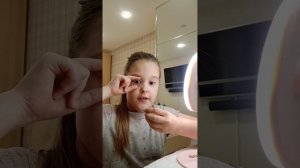 Как ребёнку научиться снимать ночные линзы