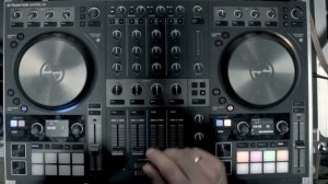 Видеообзор Traktor S4 MKIII