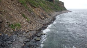 Бухты Русского острова, скалистый берег ниже Великокняжеской батареи