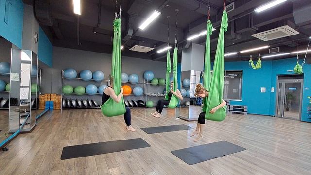 ЙОГА В ГАМАКАХ. смотреть онлайн