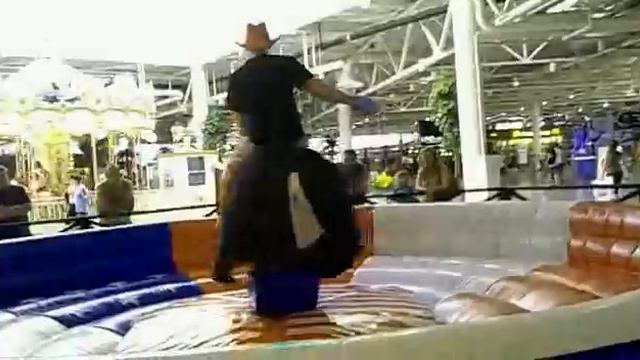 Я ОСЕДЛАЛ БЫЧКА, ДЕТКА смотреть онлайн