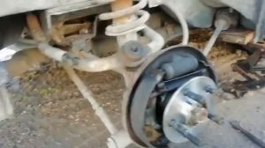 замена подшипника заднего Dodge Stratus 2000 года