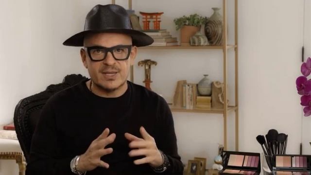Как наносить розовые тени?