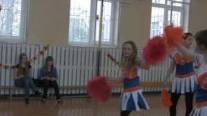 Beginning cheerleaders. Начинающие черлидеры.