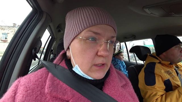 Индюшатину жарим. Теннисная ракетка. Ярмарка. Борщ с квашеной капустой. Колбасная нарезка. смотреть онлайн