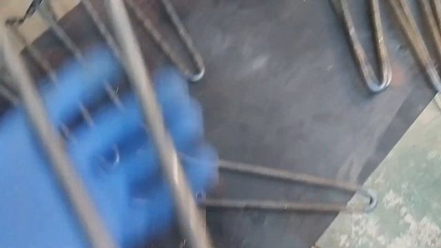 Как сделать ножки шпильки из металла для стола своими руками смотреть онлайн