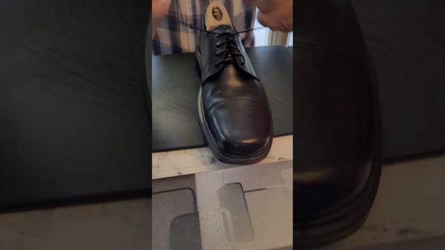 Почему шнурки постоянно развязывается? И что надо делать. смотреть онлайн