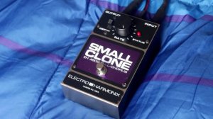 Electro Harmonix Small Clone - Demo
