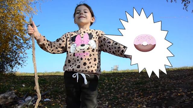 Кира и папа идут на рыбалку и встречают золотую рыбку смотреть онлайн