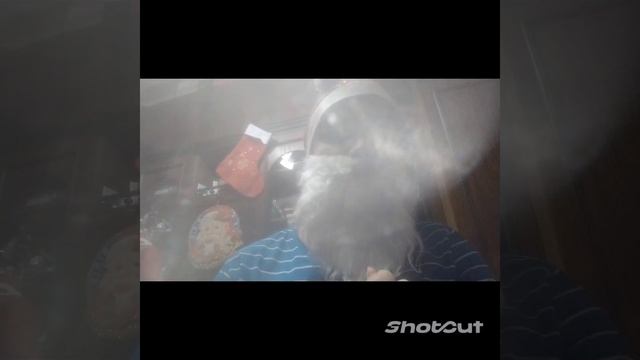 Всех с Новым годом, желаю вам счастья, здоровья, много позитива и всего самого наилучшего!!! ?????? смотреть онлайн