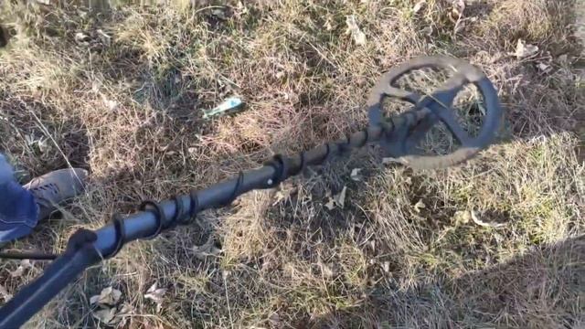 ПРИКОЛЬНЫЙ КОП МЕТАЛЛОИСКАТЕЛЕМ Rutus Argo NE ПО ПОЛЮ!