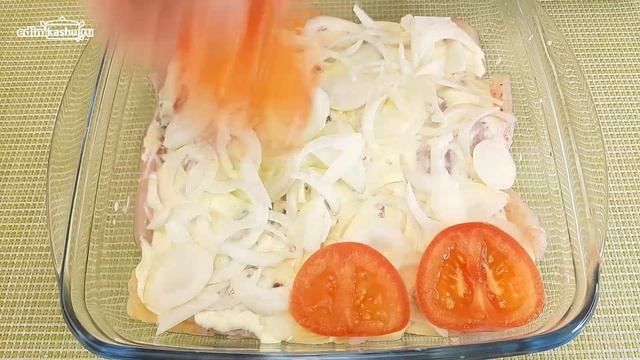 Мясо по-французски в духовке. С куриным филе. Какой Новый год без мяса по-французски?!