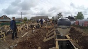 Подача бетона транспортёрной лентой