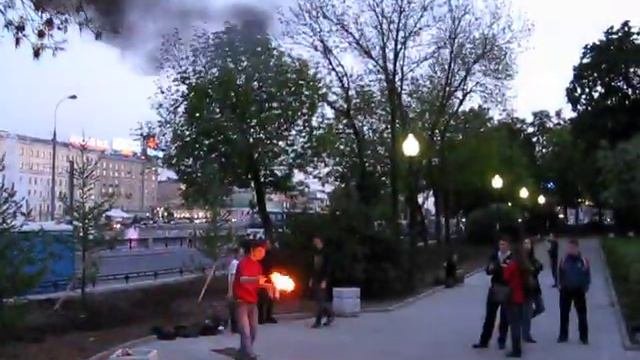 Огнедышащий дракон в Москве/ Fire Breathing Dragon Moscow
