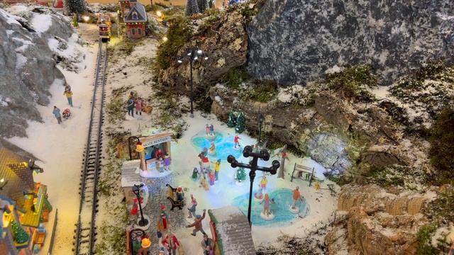 Lemax Christmas Villages 2023 | Display Ideas | Oosterik