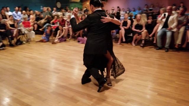 Argentine tango: Andrés Bravo & Sarita Apel - Invierno (Remasterizado) смотреть онлайн