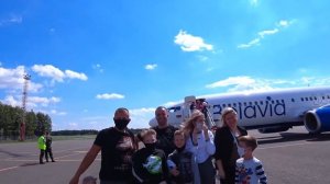 ВЛОГ. Чуть не ОПОЗДАЛИ на Самолет. Летим на ОТДЫХ. День Брос Шоу