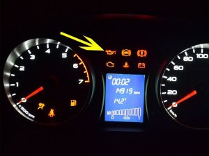 ?Реакция лампы давления масла на фильтре Finwhale LF 105 на Лада Гранта