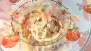 Салат с копченой грудкой грибами и сыром!