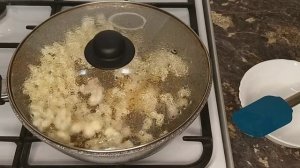 Попкорн на сковороде в домашних условиях. Как пожарить попкорн соленый или сладкий в карамели.