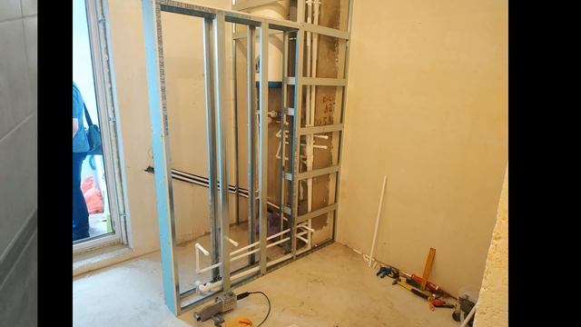 Ремонт ванной совмещенной с туалетом 9ти этажка 135 б серия получилось 10 м2 Идеи дизайна
