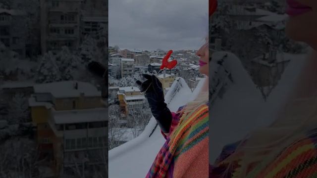 Стихи о любви «Когда первая снежинка…» автор -Марина Верета