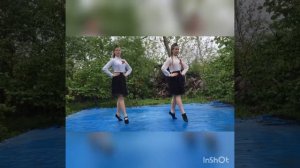 Акция "Катюша - челлендж" танцуют участники танцевального коллектива "Гармония"