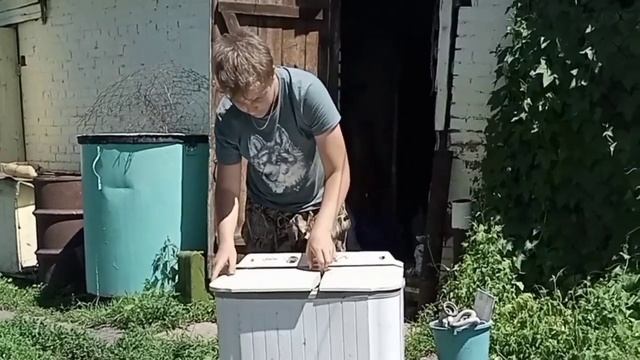 КАК ПРАВИЛЬНО СТИРАТЬ ТАПКИ (ПЕРЕЗАЛИВ, shitpost) смотреть онлайн