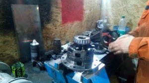 Блокка ИЖ Техно в заднем редукторе Toyota Hsilux Surf 130 после года эксплуатации.