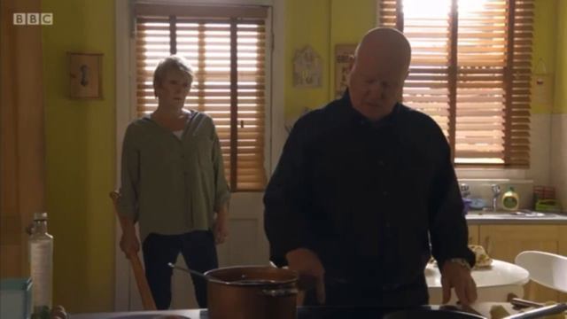 Eastenders - Shirley Carter attacks Phil Mitchell | 10th September 2021