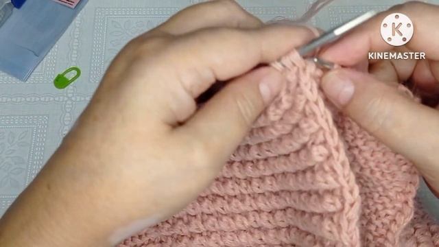 Красивый капор-шлем с подкладкой!!! Вяжем спицами из пуха норки... смотреть онлайн