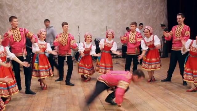 Зажигаем, качается земля смотреть онлайн