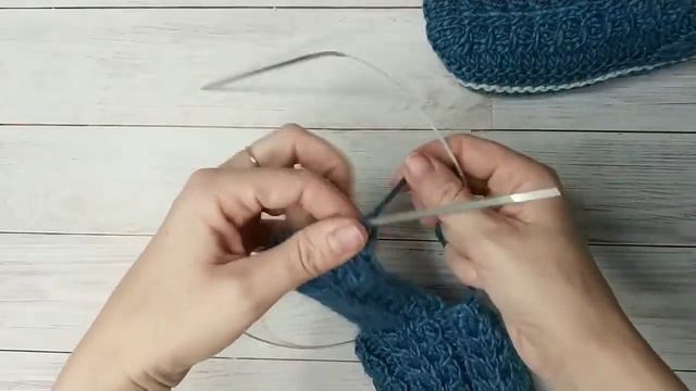 Короткие носки на двух спицах.